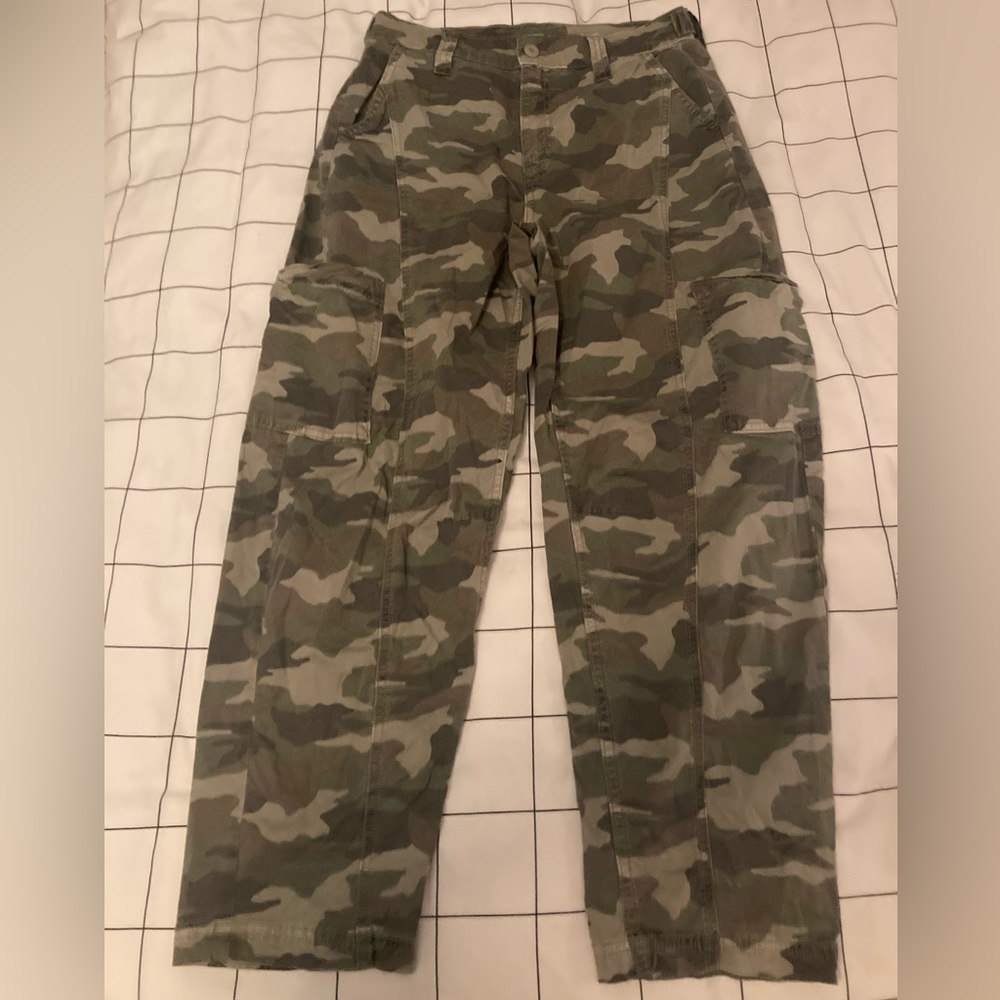 American Eagle Camo Pants Size 00